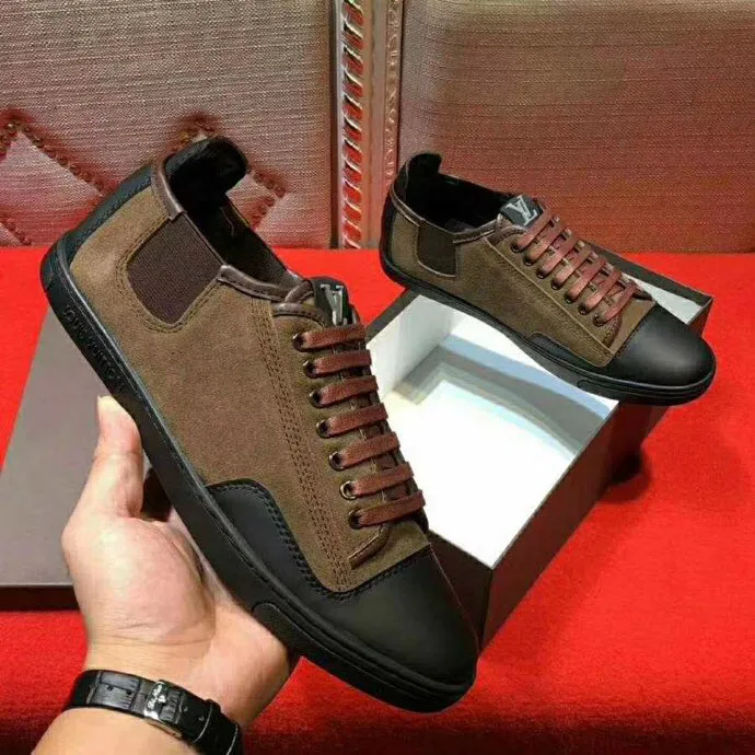 CE - New Arrival Luv Sneaker 066