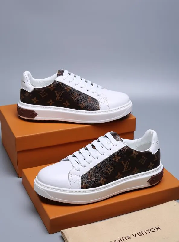 CE - New Arrival Luv Sneaker 105