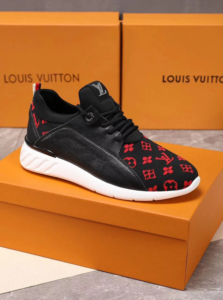 CE - New Arrival Luv Sneaker 106
