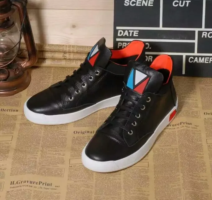 CE - New Arrival Luv Sneaker 147