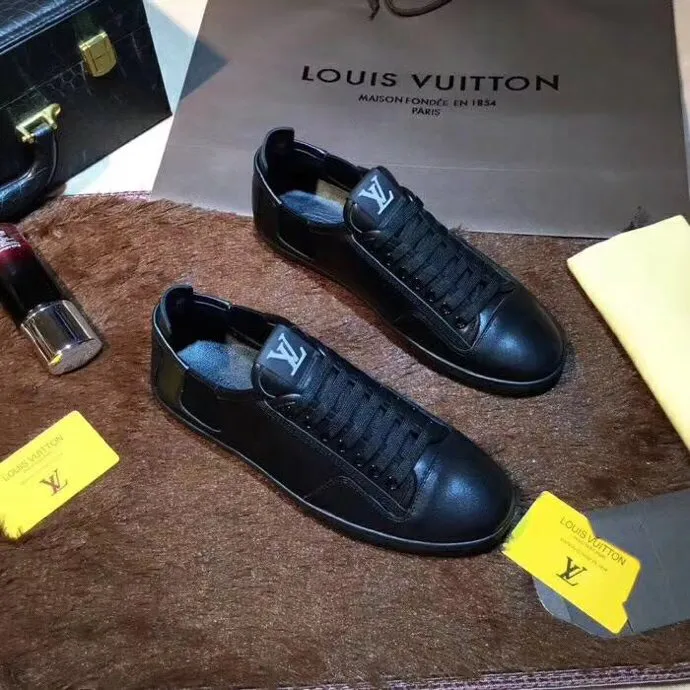 EI -New Arrival Luv Sneaker 059