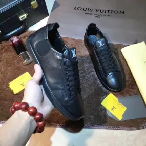 EI -New Arrival Luv Sneaker 059