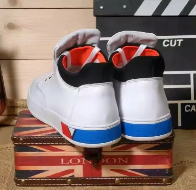 EI -New Arrival Luv Sneaker 148
