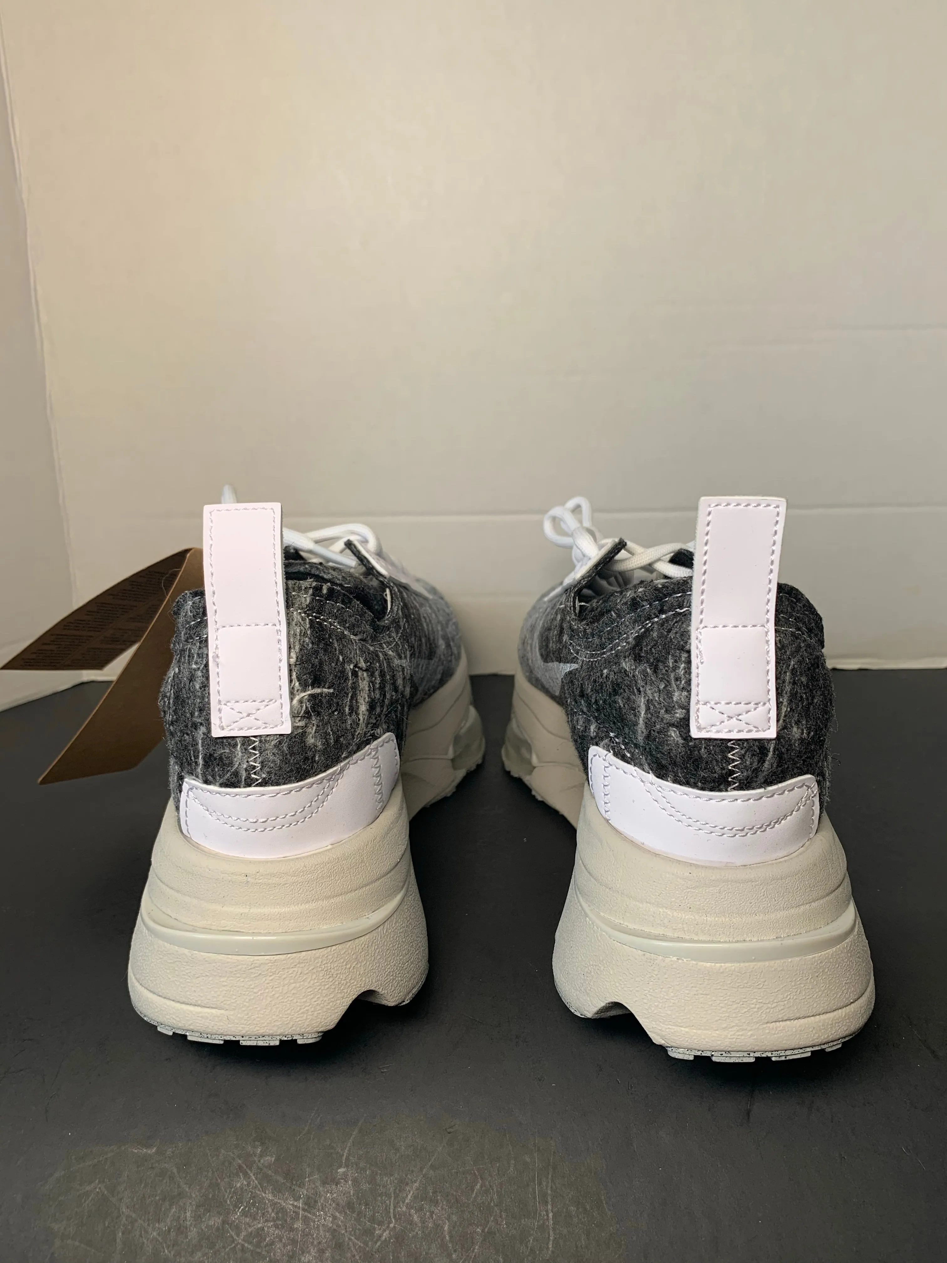 Nike Women Air Zoom-Type SE